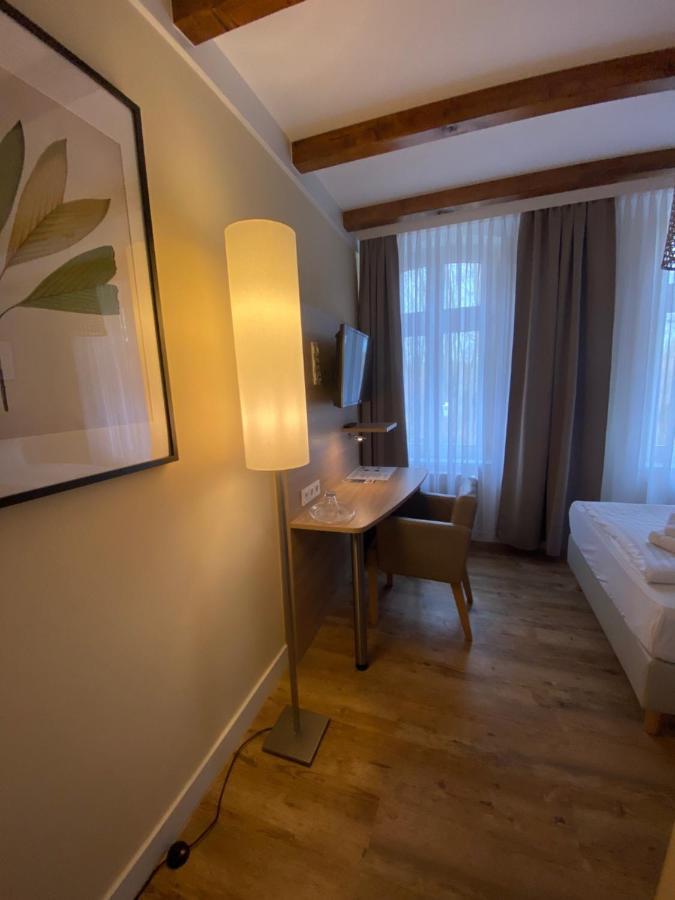 Hotel Sankt Georg Neubrandenbourg Extérieur photo